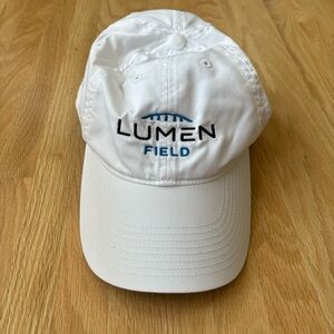 Lumen Field Heritage 86 Nike Dri-for white and blue hat